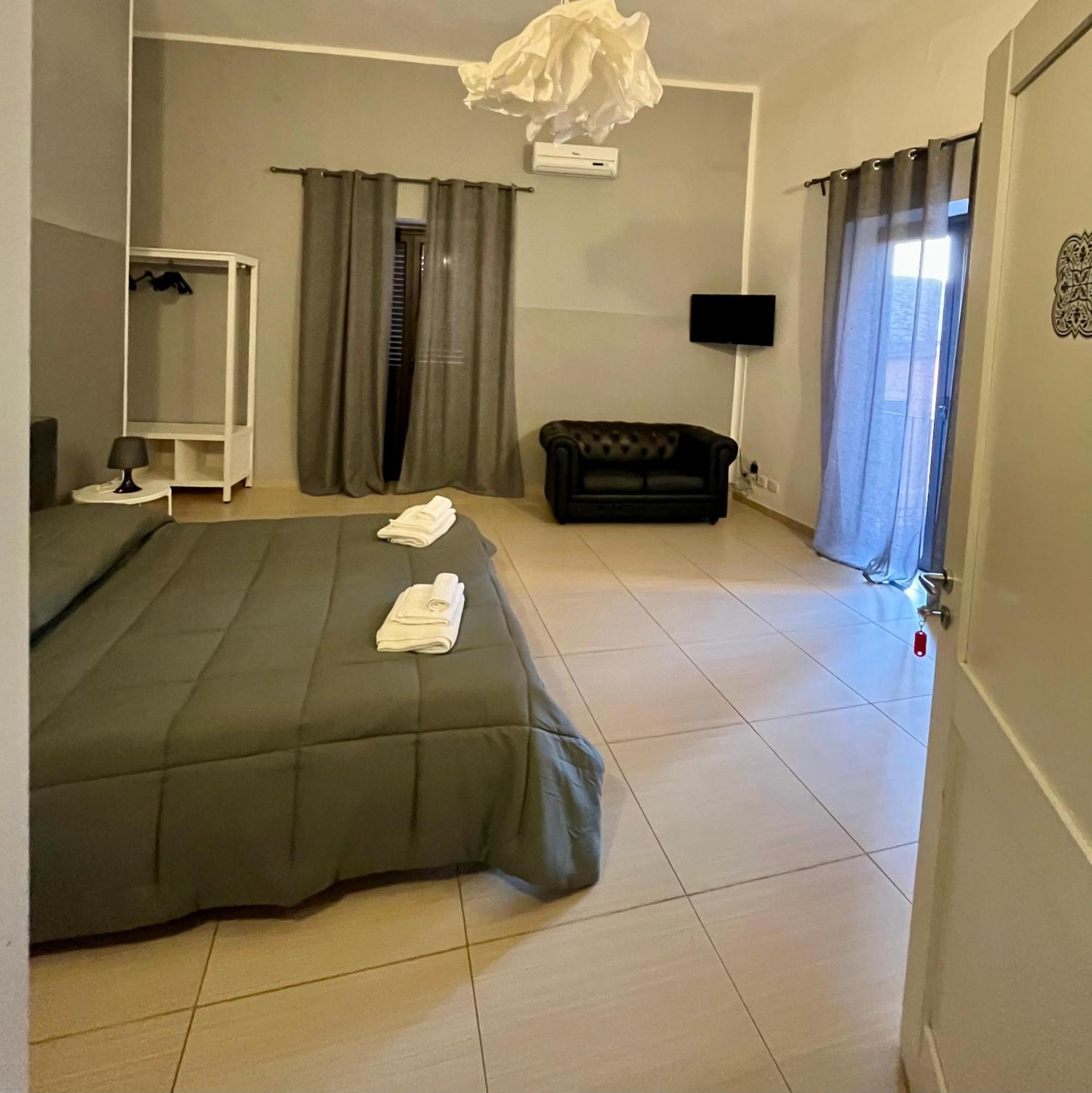 Persefone Luxury Suite Agrigento Luaran gambar