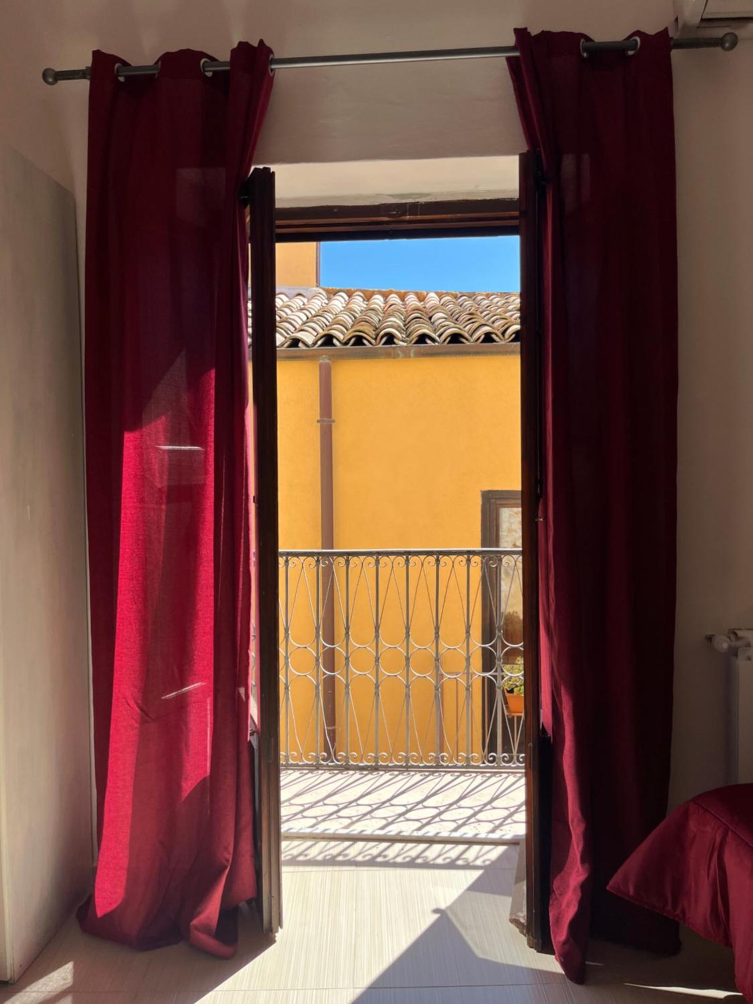 Persefone Luxury Suite Agrigento Luaran gambar